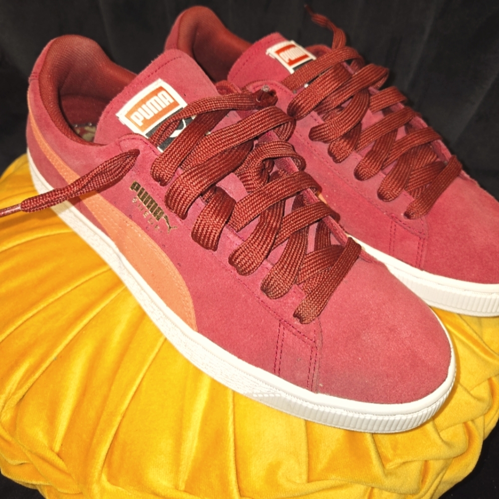 Puma Suede Classic Lace Up Sneaker WOMAN SIZE 10